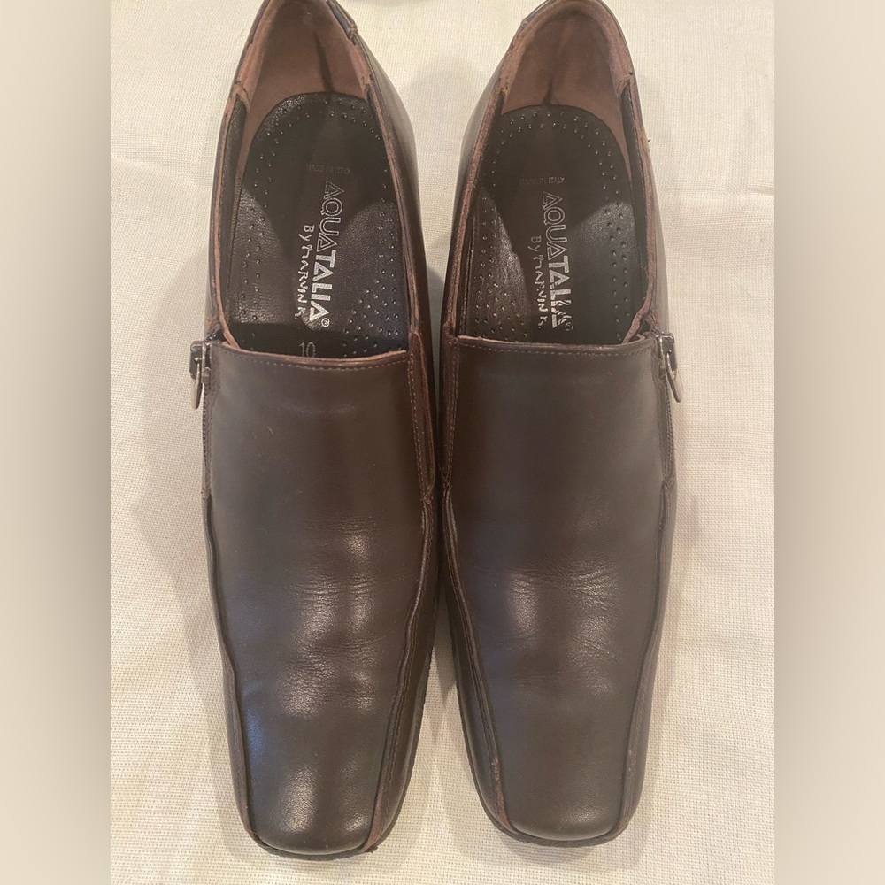 Aquatalia brown leather size 10 2,5 inch platform